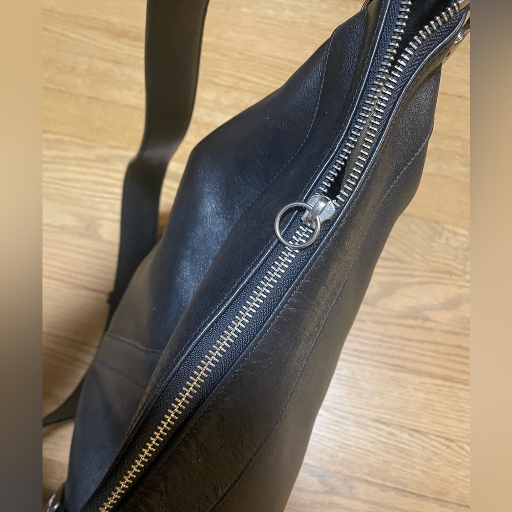 COACH Legacy Leather Slim Duffle Convertible Crossbody Shoulder Messenger Bag - Picture 6 of 16